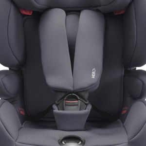Фирменная системы фиксации ребенка HERO