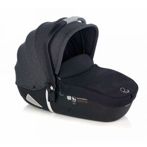 iMatrix с поднятым капюшоном